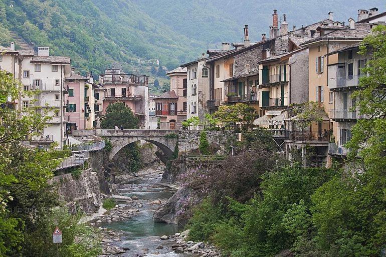 Sofi Apartment Chiavenna Buitenkant foto