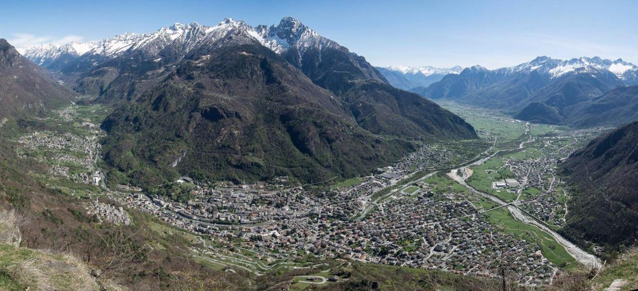 Sofi Apartment Chiavenna Buitenkant foto